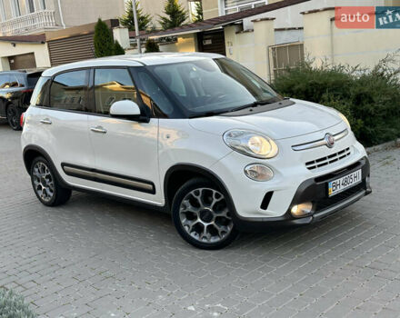 Белый Фиат 500L, объемом двигателя 1.3 л и пробегом 176 тыс. км за 8900 $, фото 15 на Automoto.ua