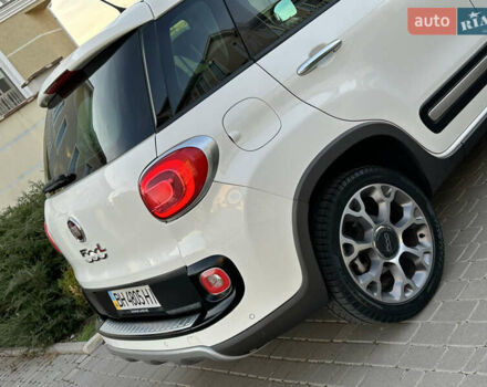 Белый Фиат 500L, объемом двигателя 1.3 л и пробегом 176 тыс. км за 8900 $, фото 19 на Automoto.ua