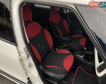 Белый Фиат 500L, объемом двигателя 1.2 л и пробегом 210 тыс. км за 8115 $, фото 17 на Automoto.ua