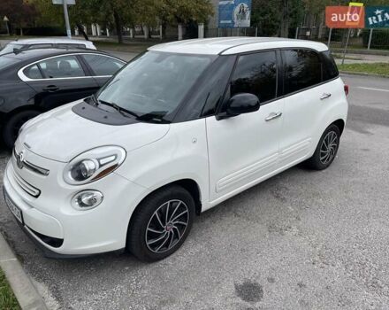 Белый Фиат 500L, объемом двигателя 1.4 л и пробегом 94 тыс. км за 6700 $, фото 2 на Automoto.ua