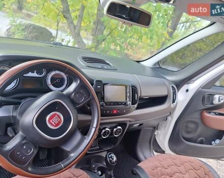 Фиат 500L 2015 в Запорожье на Automoto.ua Белый Фиат 500L, объемом двигателя 1.37 л и пробегом 123 тыс. км за 10000 $, фото 14 на Automoto.ua
