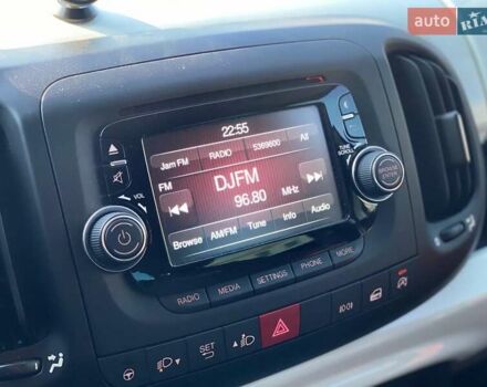 Белый Фиат 500L, объемом двигателя 1.25 л и пробегом 53 тыс. км за 10990 $, фото 30 на Automoto.ua