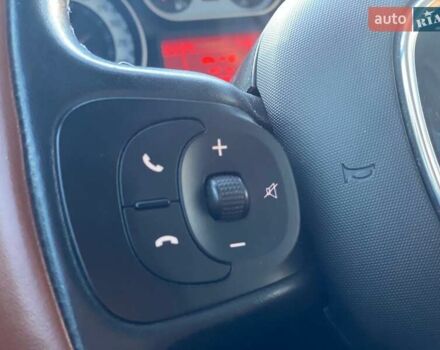 Белый Фиат 500L, объемом двигателя 1.25 л и пробегом 53 тыс. км за 10990 $, фото 25 на Automoto.ua