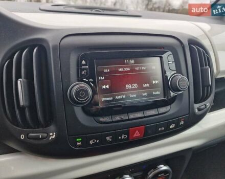 Белый Фиат 500L, объемом двигателя 1.3 л и пробегом 135 тыс. км за 8599 $, фото 22 на Automoto.ua