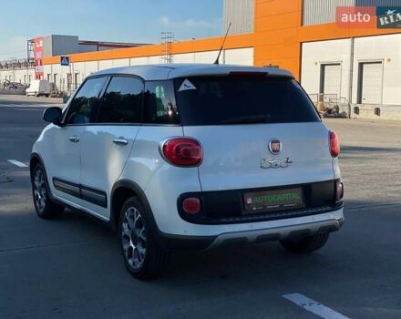 Белый Фиат 500L, объемом двигателя 1.25 л и пробегом 53 тыс. км за 10990 $, фото 11 на Automoto.ua