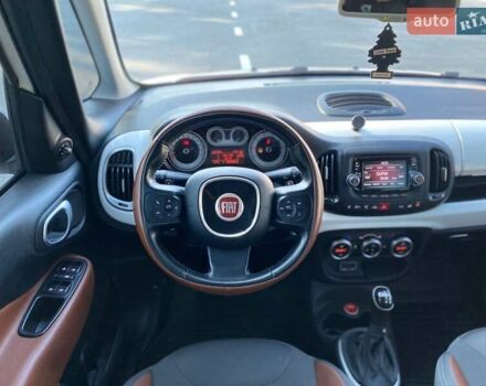 Белый Фиат 500L, объемом двигателя 1.25 л и пробегом 53 тыс. км за 10500 $, фото 26 на Automoto.ua