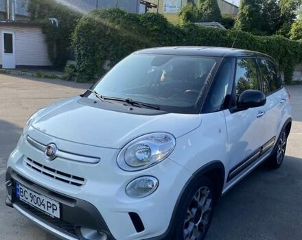 Белый Фиат 500L, объемом двигателя 1.2 л и пробегом 84 тыс. км за 10000 $, фото 1 на Automoto.ua