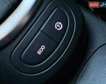 Белый Фиат 500L, объемом двигателя 1.25 л и пробегом 53 тыс. км за 10990 $, фото 33 на Automoto.ua