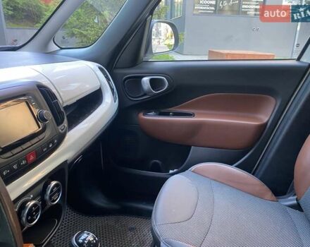 Белый Фиат 500L, объемом двигателя 1.2 л и пробегом 84 тыс. км за 10000 $, фото 9 на Automoto.ua