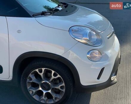 Белый Фиат 500L, объемом двигателя 1.25 л и пробегом 53 тыс. км за 10990 $, фото 6 на Automoto.ua