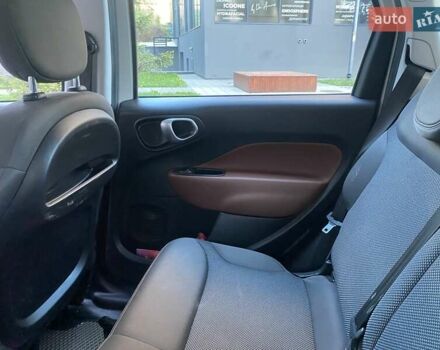 Белый Фиат 500L, объемом двигателя 1.2 л и пробегом 84 тыс. км за 10000 $, фото 6 на Automoto.ua