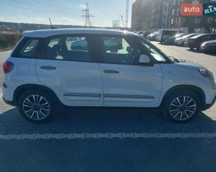 Белый Фиат 500L, объемом двигателя 1.25 л и пробегом 201 тыс. км за 9500 $, фото 2 на Automoto.ua
