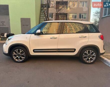 Білий Фіат 500L, об'ємом двигуна 1.2 л та пробігом 112 тис. км за 10999 $, фото 4 на Automoto.ua