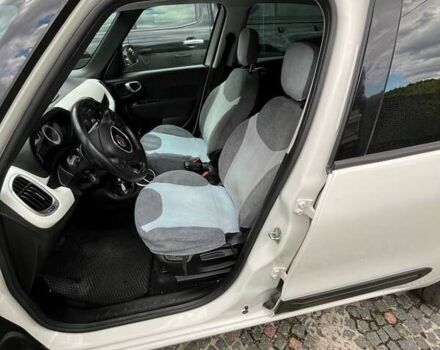 Білий Фіат 500L, об'ємом двигуна 1.25 л та пробігом 138 тис. км за 10500 $, фото 15 на Automoto.ua