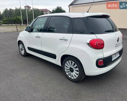 Білий Фіат 500L, об'ємом двигуна 1.25 л та пробігом 138 тис. км за 10500 $, фото 4 на Automoto.ua