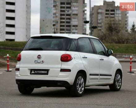 Белый Фиат 500L, объемом двигателя 1.37 л и пробегом 47 тыс. км за 12900 $, фото 3 на Automoto.ua