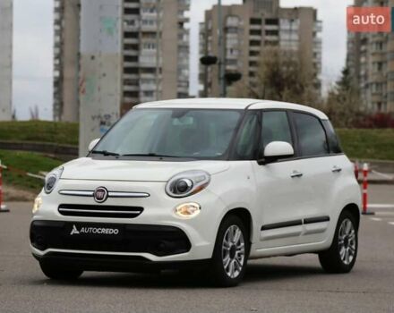 Белый Фиат 500L, объемом двигателя 1.37 л и пробегом 47 тыс. км за 12900 $, фото 2 на Automoto.ua