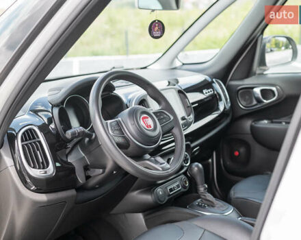 Фиат 500L 2018 в Ровно на Automoto.ua Белый Фиат 500L, объемом двигателя 0 л и пробегом 151 тыс. км за 9900 $, фото 14 на Automoto.ua