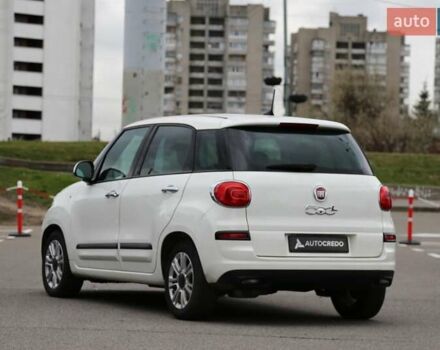 Белый Фиат 500L, объемом двигателя 1.37 л и пробегом 47 тыс. км за 12900 $, фото 5 на Automoto.ua
