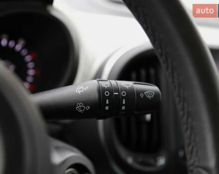 Белый Фиат 500L, объемом двигателя 1.37 л и пробегом 47 тыс. км за 12900 $, фото 22 на Automoto.ua