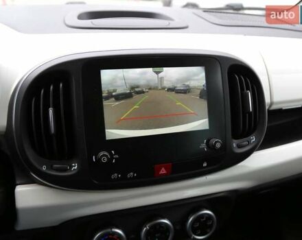 Белый Фиат 500L, объемом двигателя 1.37 л и пробегом 47 тыс. км за 12900 $, фото 16 на Automoto.ua