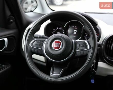 Белый Фиат 500L, объемом двигателя 1.37 л и пробегом 47 тыс. км за 12900 $, фото 13 на Automoto.ua