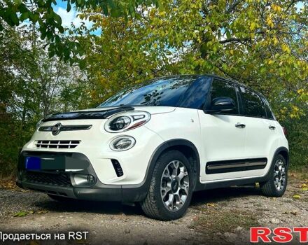 Фиат 500L 2015 в Запорожье на Automoto.ua Белый Фиат 500L, объемом двигателя 1.4 л и пробегом 123 тыс. км за 10000 $, фото 3 на Automoto.ua
