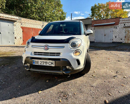Белый Фиат 500L, объемом двигателя 1.37 л и пробегом 176 тыс. км за 8150 $, фото 1 на Automoto.ua