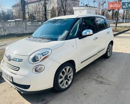 Белый Фиат 500L, объемом двигателя 1.37 л и пробегом 182 тыс. км за 6500 $, фото 1 на Automoto.ua