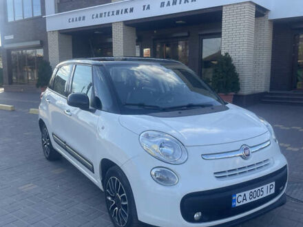 Белый Фиат 500L, объемом двигателя 1.2 л и пробегом 190 тыс. км за 8500 $, фото 1 на Automoto.ua