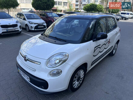 Фіат 500L 2013 у Києві на Automoto.ua Білий Фіат 500L, об'ємом двигуна 1.25 л та пробігом 119 тис. км за 8500 $, фото 1 на Automoto.ua