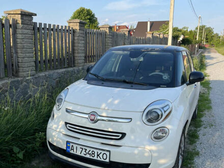 Фиат 500L 2014 в Василькове на Automoto.ua Белый Фиат 500L, объемом двигателя 1.4 л и пробегом 160 тыс. км за 8500 $, фото 1 на Automoto.ua