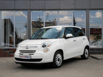 Фіат 500L 2014 у Чернівцях на Automoto.ua Білий Фіат 500L, об'ємом двигуна 1.4 л та пробігом 70 тис. км за 12700 $, фото 1 на Automoto.ua