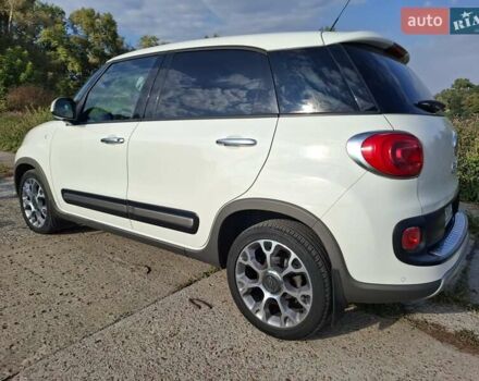 Білий Фіат 500L, об'ємом двигуна 1.2 л та пробігом 131 тис. км за 8950 $, фото 1 на Automoto.ua