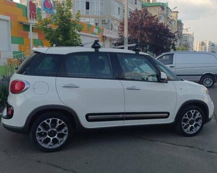 Белый Фиат 500L, объемом двигателя 1.3 л и пробегом 174 тыс. км за 7000 $, фото 1 на Automoto.ua