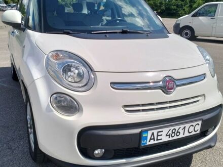 Білий Фіат 500L, об'ємом двигуна 1.3 л та пробігом 102 тис. км за 8400 $, фото 1 на Automoto.ua
