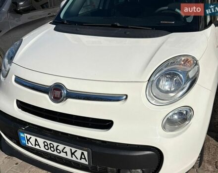 Белый Фиат 500L, объемом двигателя 1.37 л и пробегом 117 тыс. км за 8300 $, фото 1 на Automoto.ua