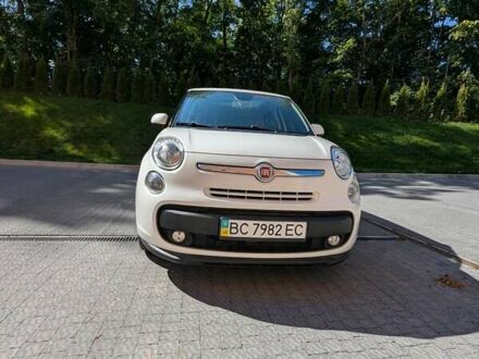 Білий Фіат 500L, об'ємом двигуна 1.3 л та пробігом 160 тис. км за 9900 $, фото 1 на Automoto.ua