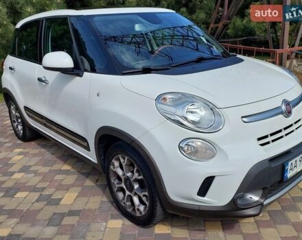 Белый Фиат 500L, объемом двигателя 1.3 л и пробегом 98 тыс. км за 9900 $, фото 1 на Automoto.ua