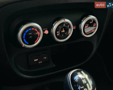 Черный Фиат 500L, объемом двигателя 1.37 л и пробегом 249 тыс. км за 7200 $, фото 17 на Automoto.ua