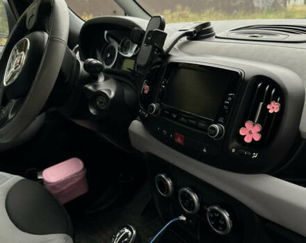 Черный Фиат 500L, объемом двигателя 1.37 л и пробегом 147 тыс. км за 7200 $, фото 19 на Automoto.ua