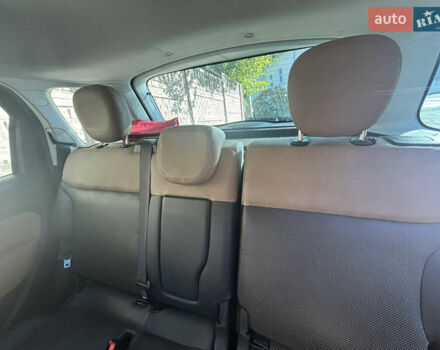 Фиат 500L 2013 в Киеве на Automoto.ua Черный Фиат 500L, объемом двигателя 1.37 л и пробегом 77 тыс. км за 9200 $, фото 11 на Automoto.ua