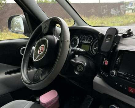 Черный Фиат 500L, объемом двигателя 1.37 л и пробегом 147 тыс. км за 7200 $, фото 18 на Automoto.ua