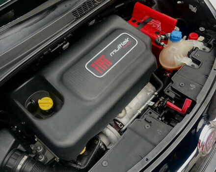 Черный Фиат 500L, объемом двигателя 1.37 л и пробегом 94 тыс. км за 8400 $, фото 30 на Automoto.ua