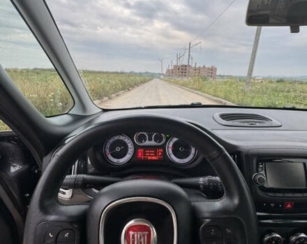 Чорний Фіат 500L, об'ємом двигуна 1.4 л та пробігом 180 тис. км за 7700 $, фото 10 на Automoto.ua