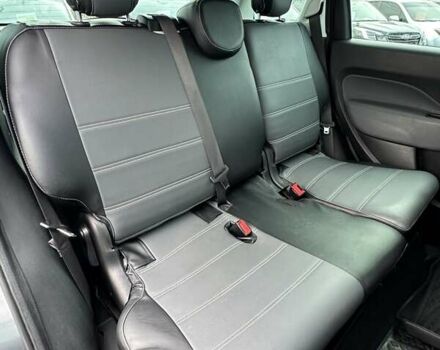 Черный Фиат 500L, объемом двигателя 1.37 л и пробегом 185 тыс. км за 7200 $, фото 22 на Automoto.ua