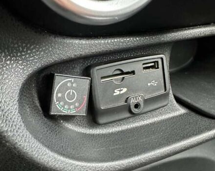 Черный Фиат 500L, объемом двигателя 1.37 л и пробегом 185 тыс. км за 7200 $, фото 31 на Automoto.ua