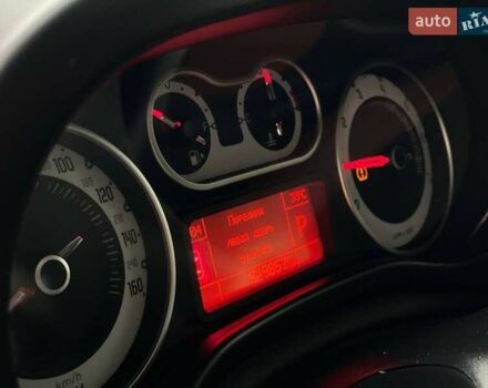 Черный Фиат 500L, объемом двигателя 1.37 л и пробегом 249 тыс. км за 7200 $, фото 11 на Automoto.ua