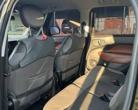 Чорний Фіат 500L, об'ємом двигуна 1.37 л та пробігом 149 тис. км за 8500 $, фото 7 на Automoto.ua
