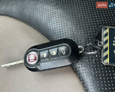 Фиат 500L 2013 в Киеве на Automoto.ua Черный Фиат 500L, объемом двигателя 1.37 л и пробегом 77 тыс. км за 9200 $, фото 25 на Automoto.ua